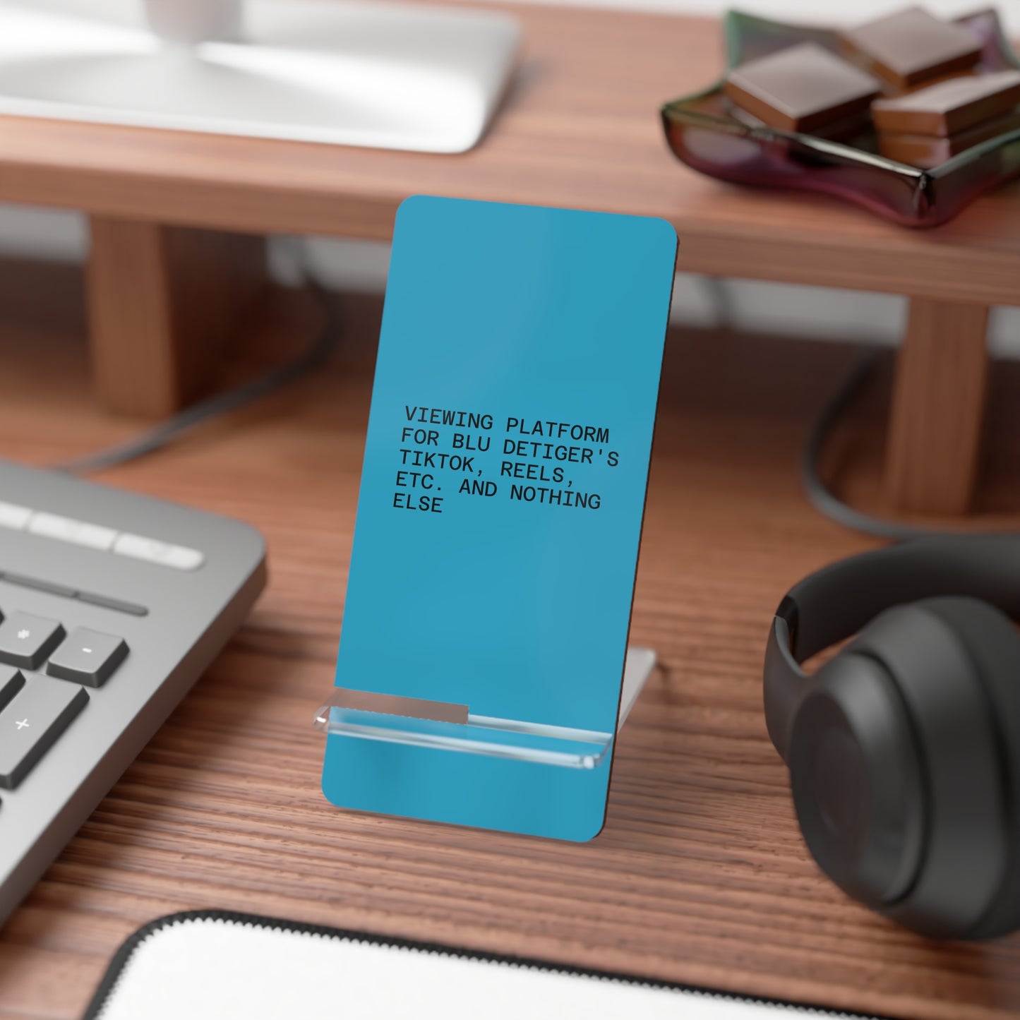 BLU DETIGER Mobile Display Stand for Smartphones